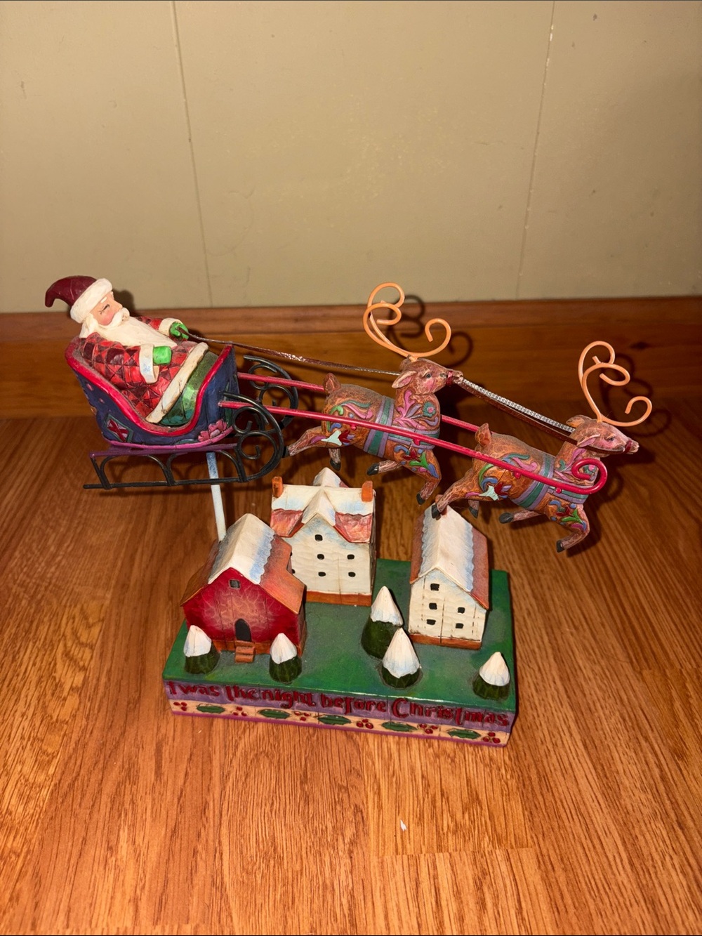 Vintage 2005 Jim Shore Santa Sleigh with Reindeer and Village - Picture 2 of 10